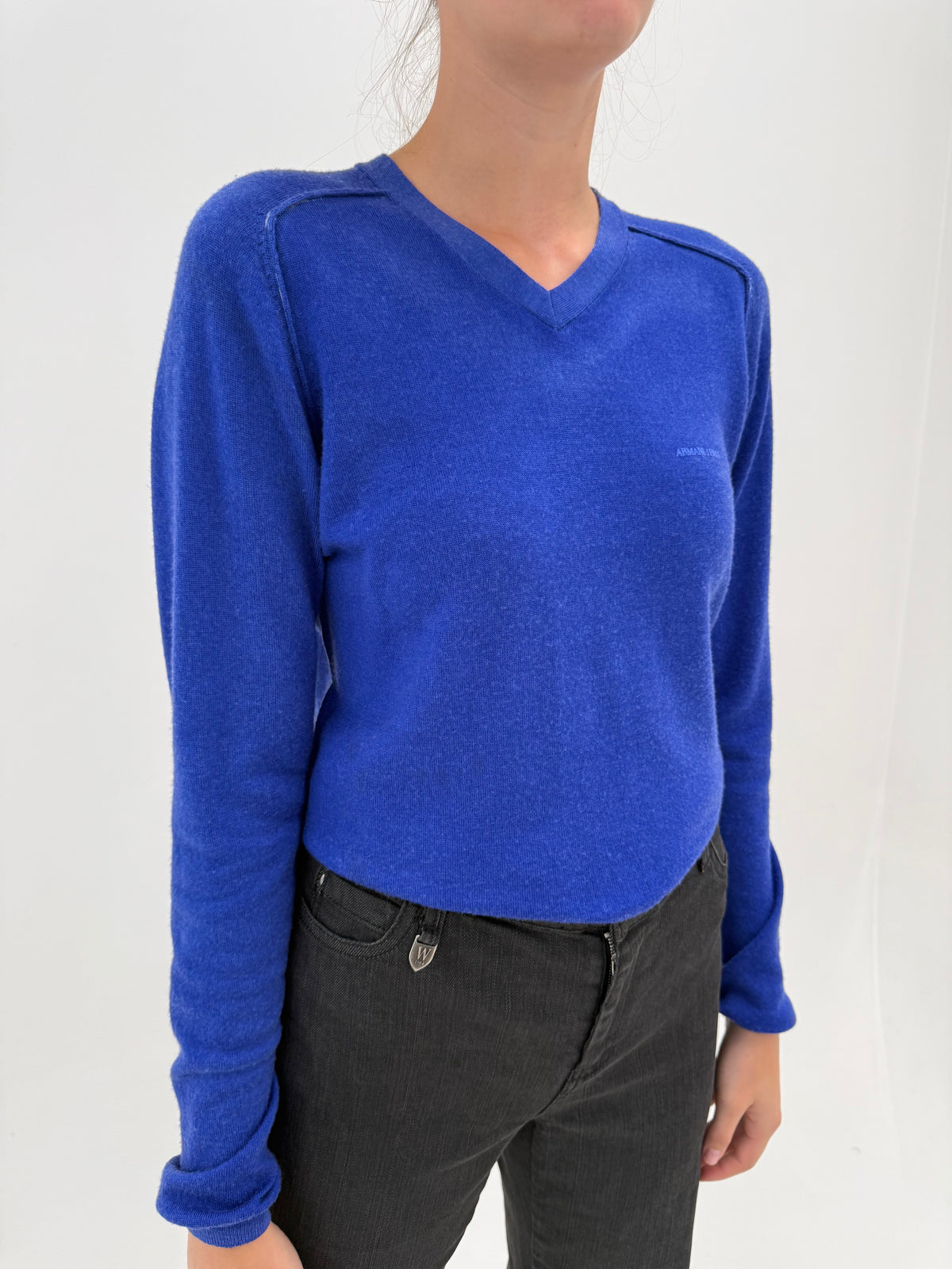 Pulover Armani cornflower blue din lanita extrafina în anchior