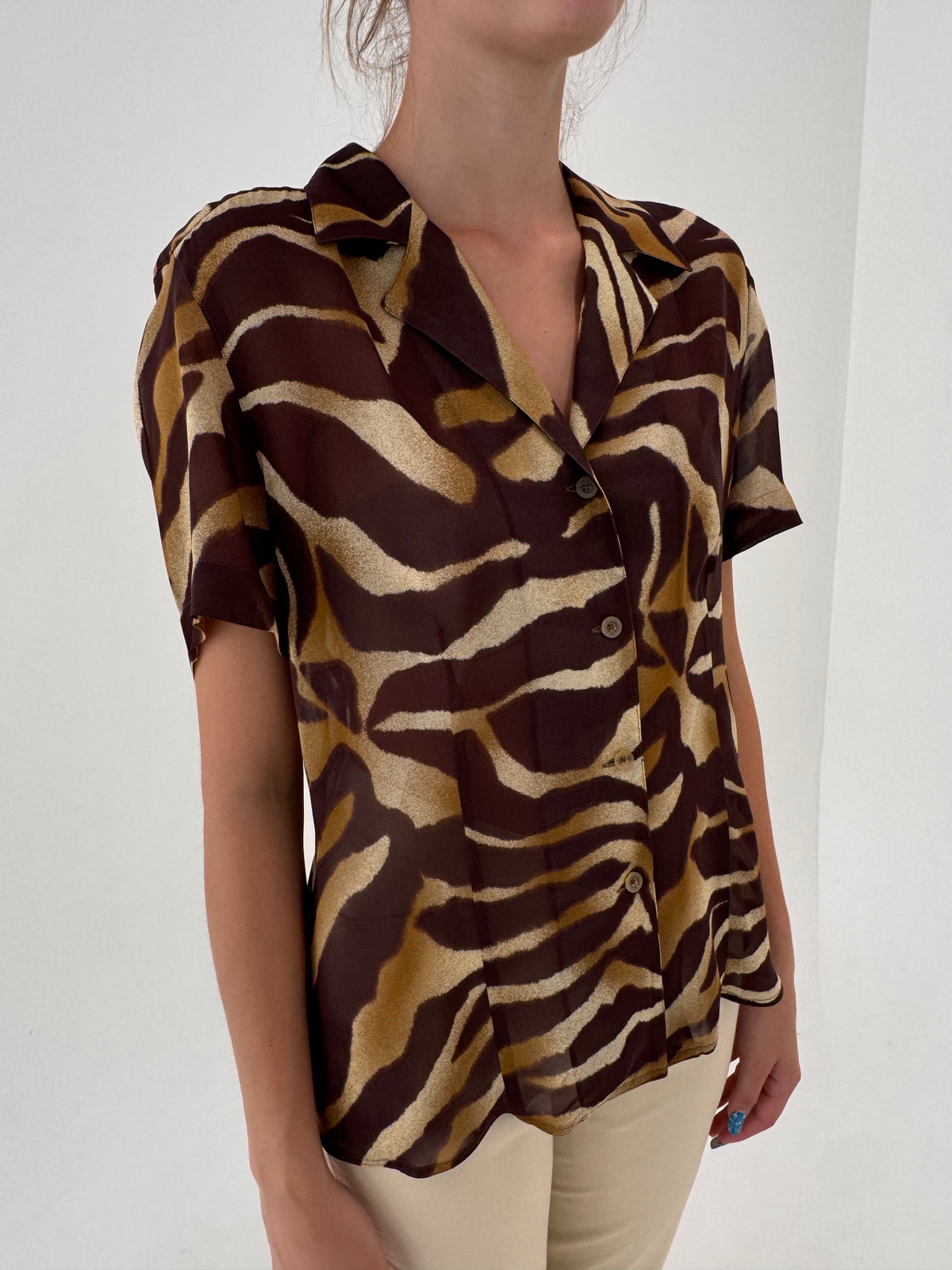 Cămașa Max Mara cu animal print stilizat super vaporoasă