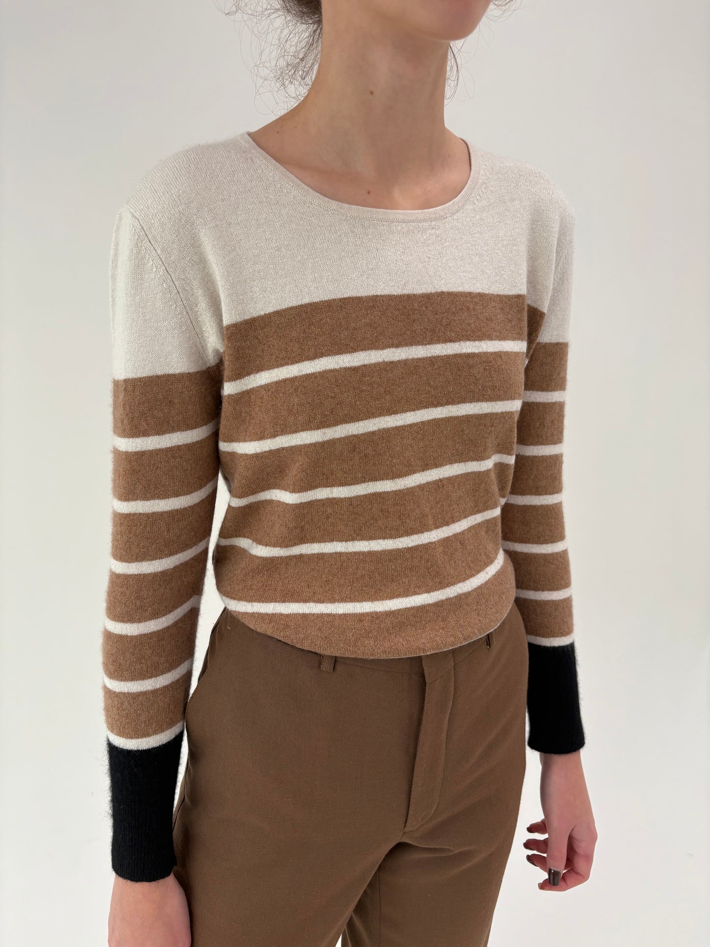 Pulover din cașmir și mătase naturală multiply în combinație de culori neutre