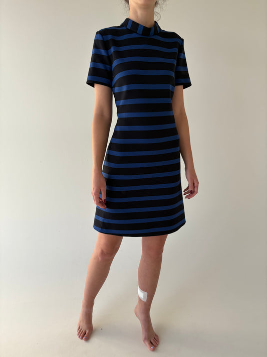 Rochie business Hugo Boss în dungi din stofă strech