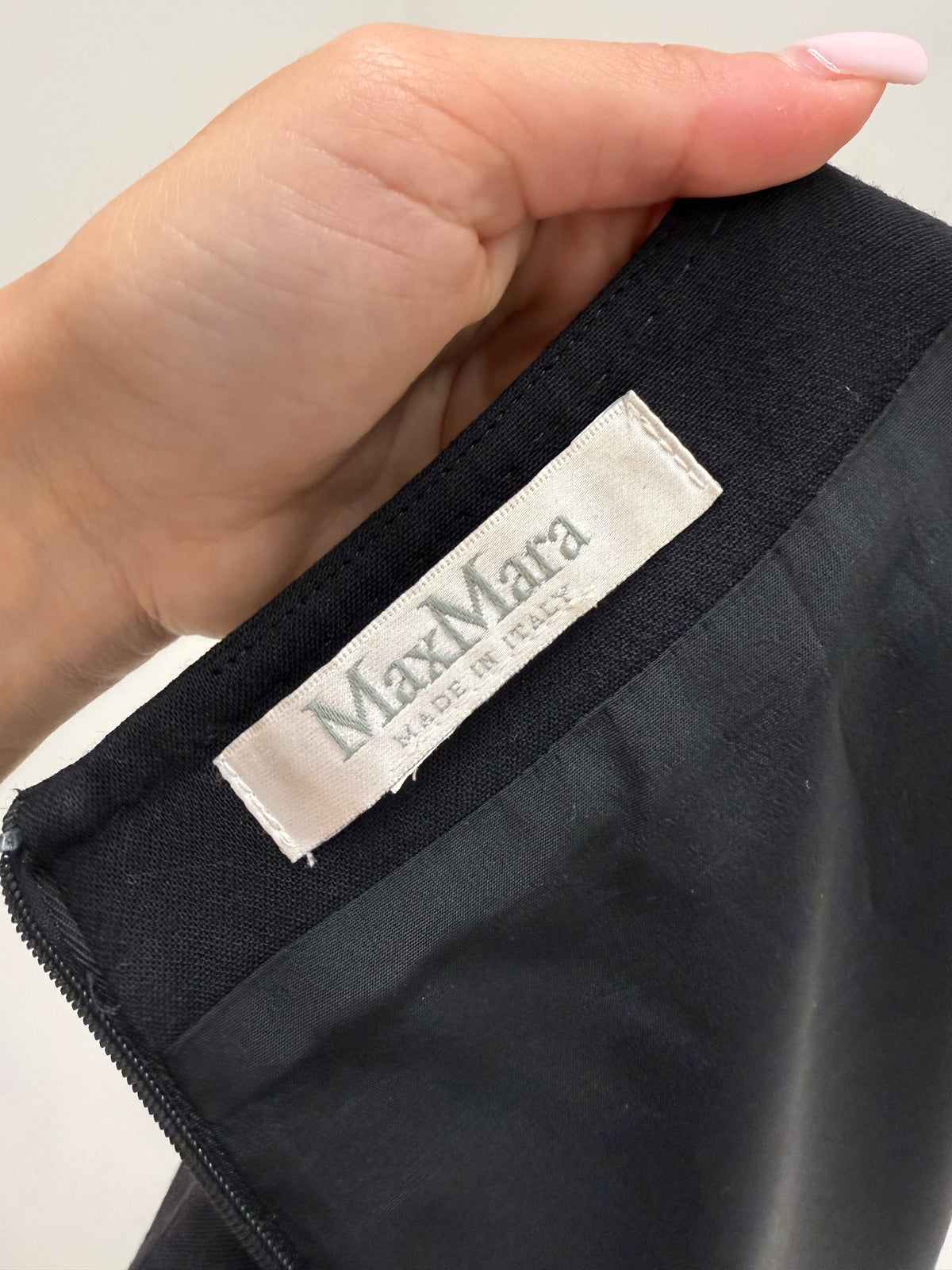 LBD Max Mara clasic de la business la cocktail din lanita extrafina