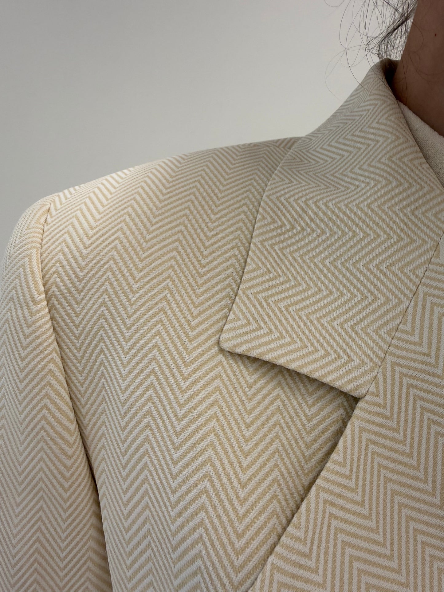 Sacou luxury Gianfranco Ferre Chevron camel cu butter white