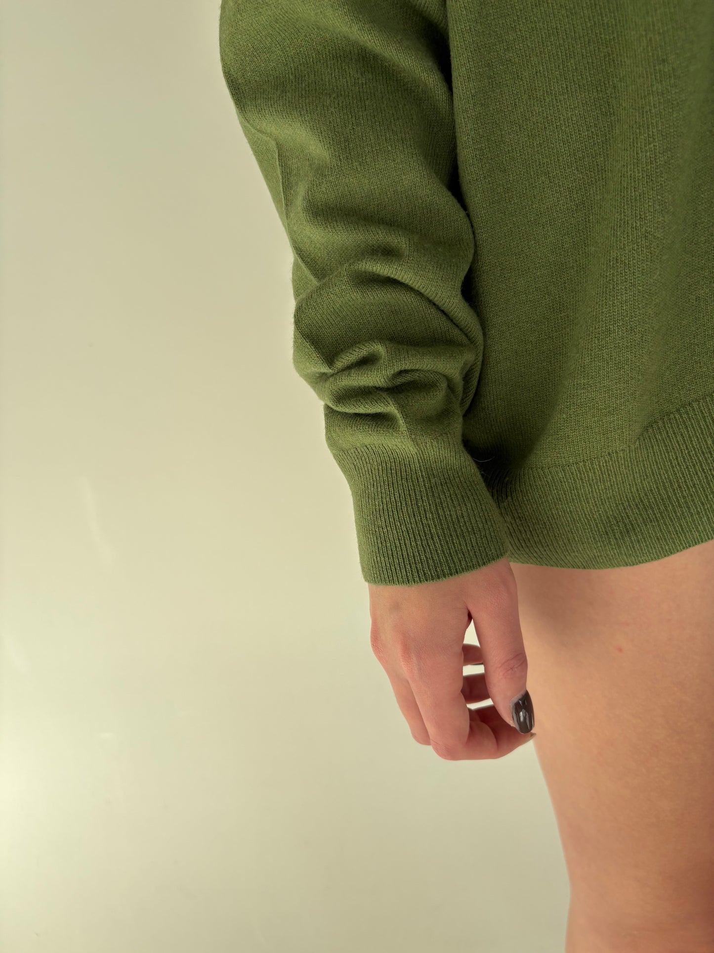 Pulover seaweed green din lana extrafina și cașmir