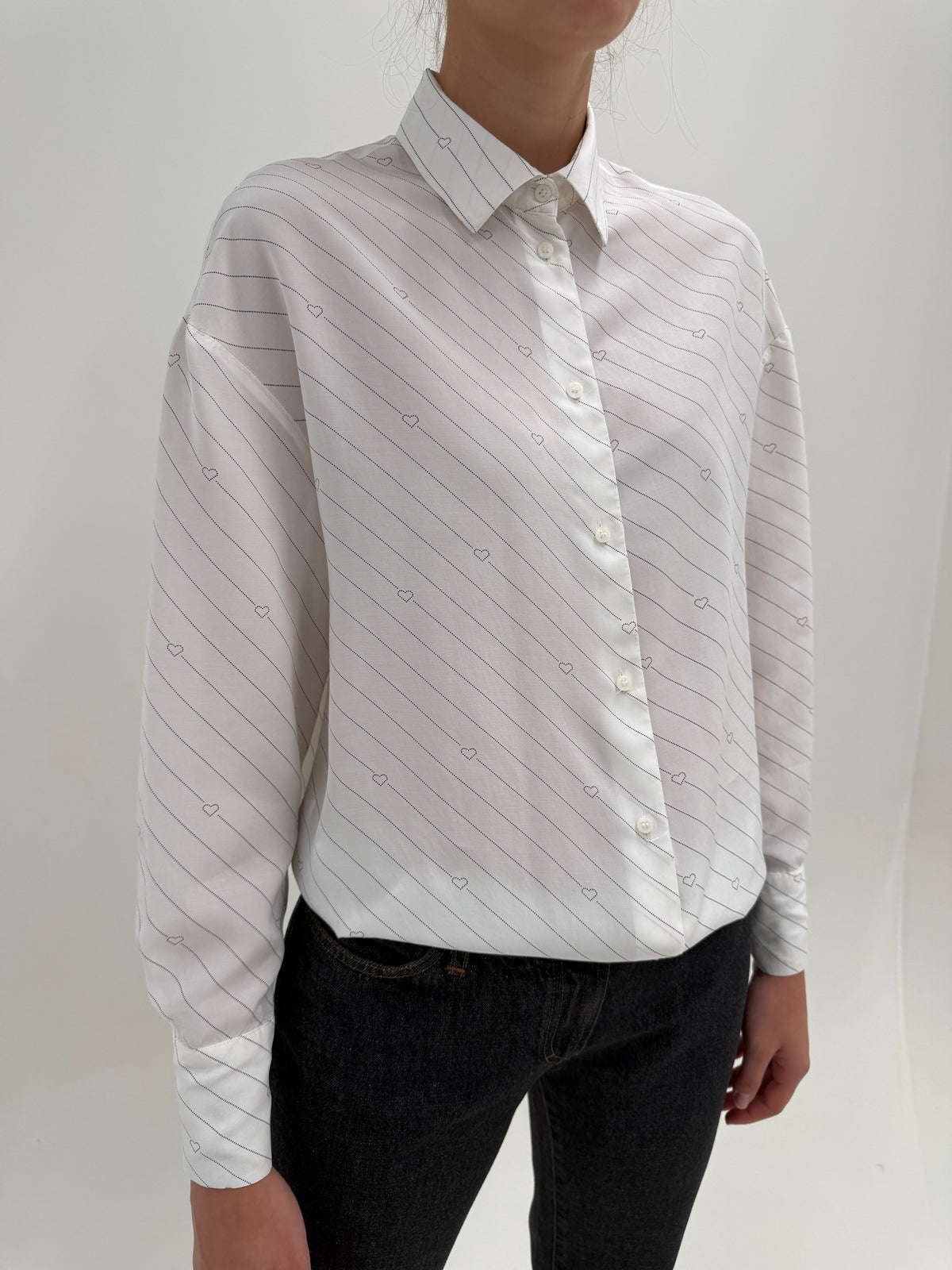Cămașa vintage cu dungi fine din twill mix de mătase naturală în croi lejer
