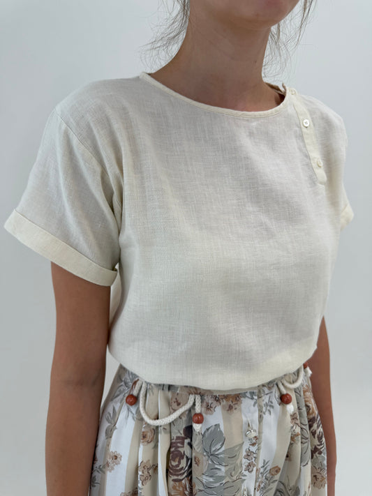 Top vintage butter white din in în croi retro modern