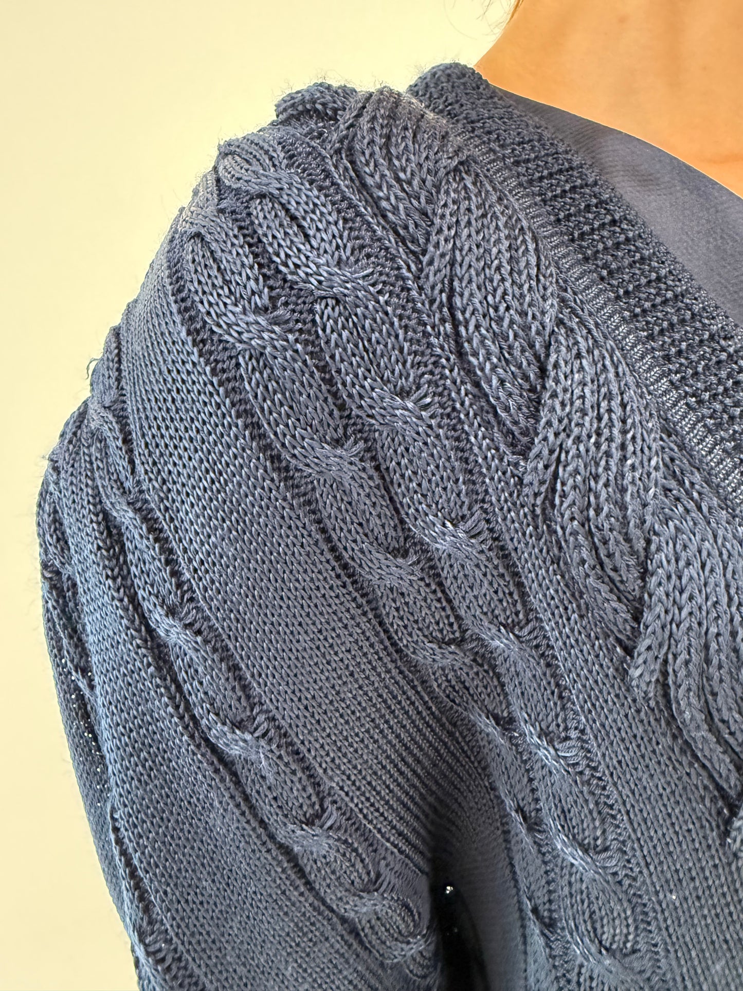 Cardigan vintage din bumbac excepțional mercerizat de gramaj mare cu torsade