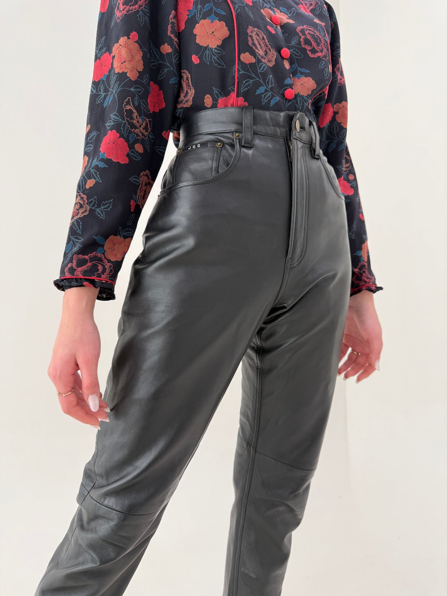 Pantaloni din piele naturală extrem de moale mom fit cu talie ultra înaltă