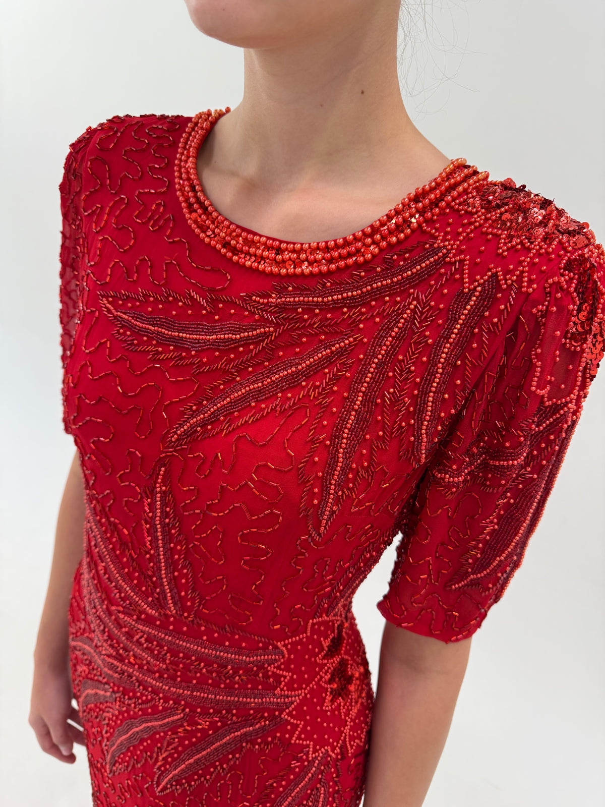 Rochie maxi integral cu aplicații manuale din mătase naturală cherry red
