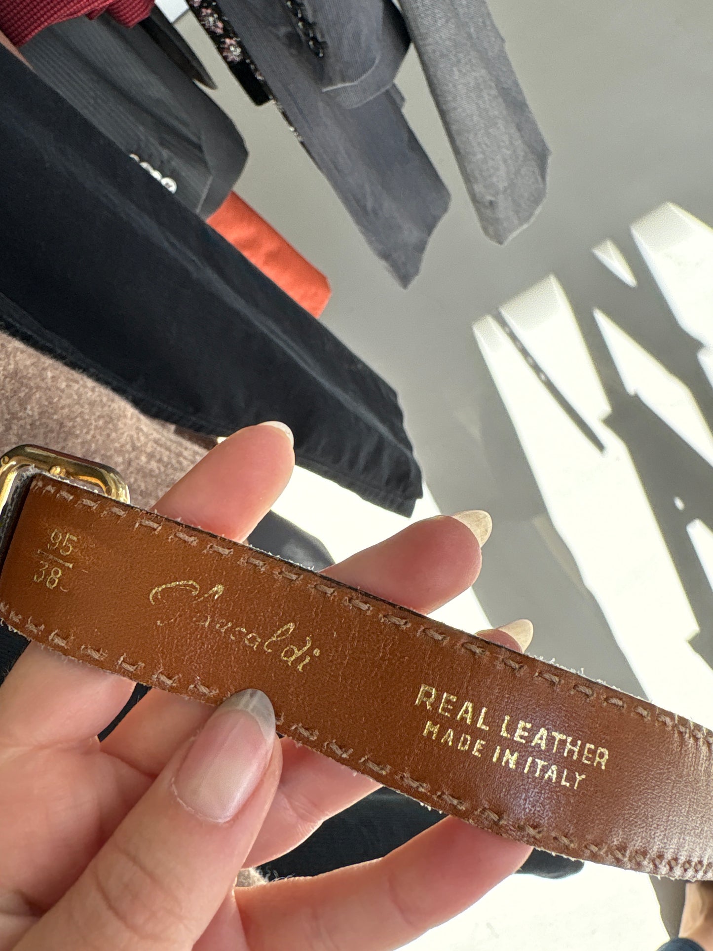 Centura italiană high end din piele naturală cu cusături manuale decorative