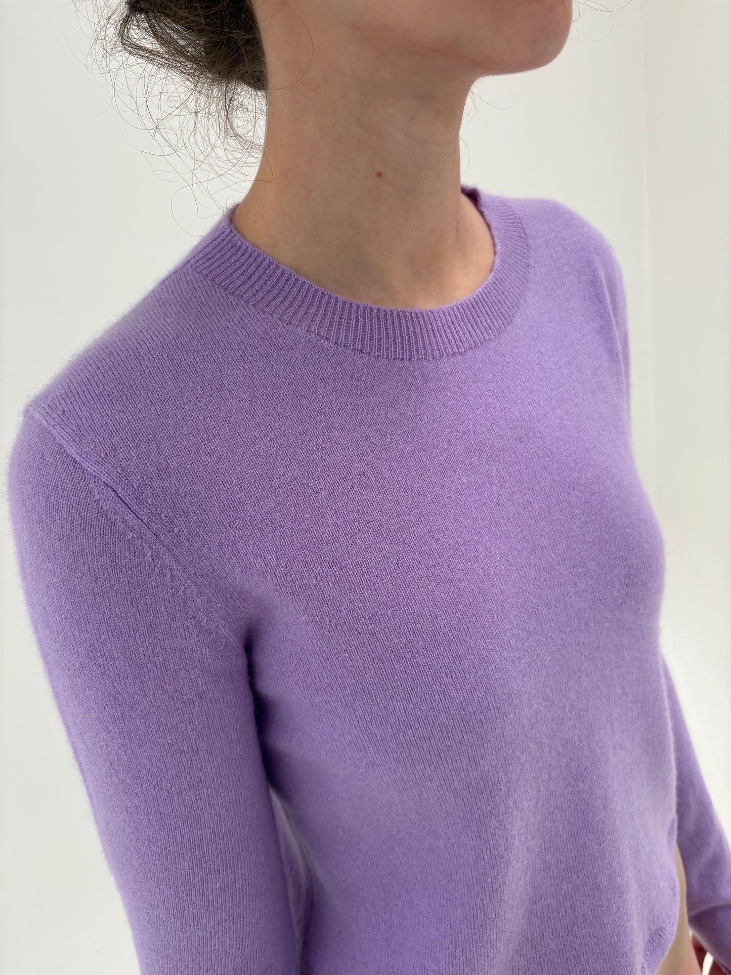 Pulover ușor cambrat lavandă tall din cașmir multiply