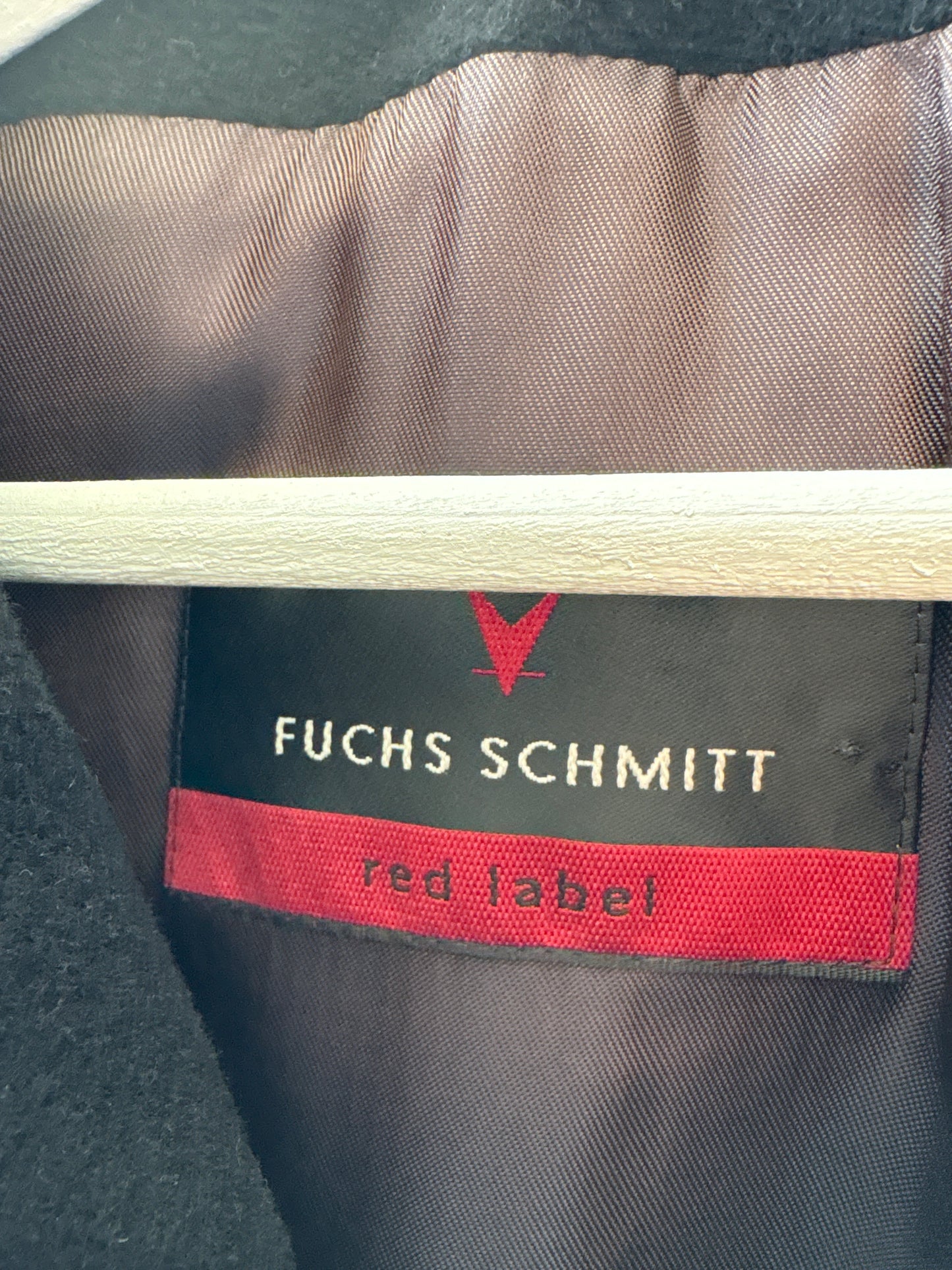 Jacheta cambrata neagră din stofă de lana cu cașmir pufoasă și groasă