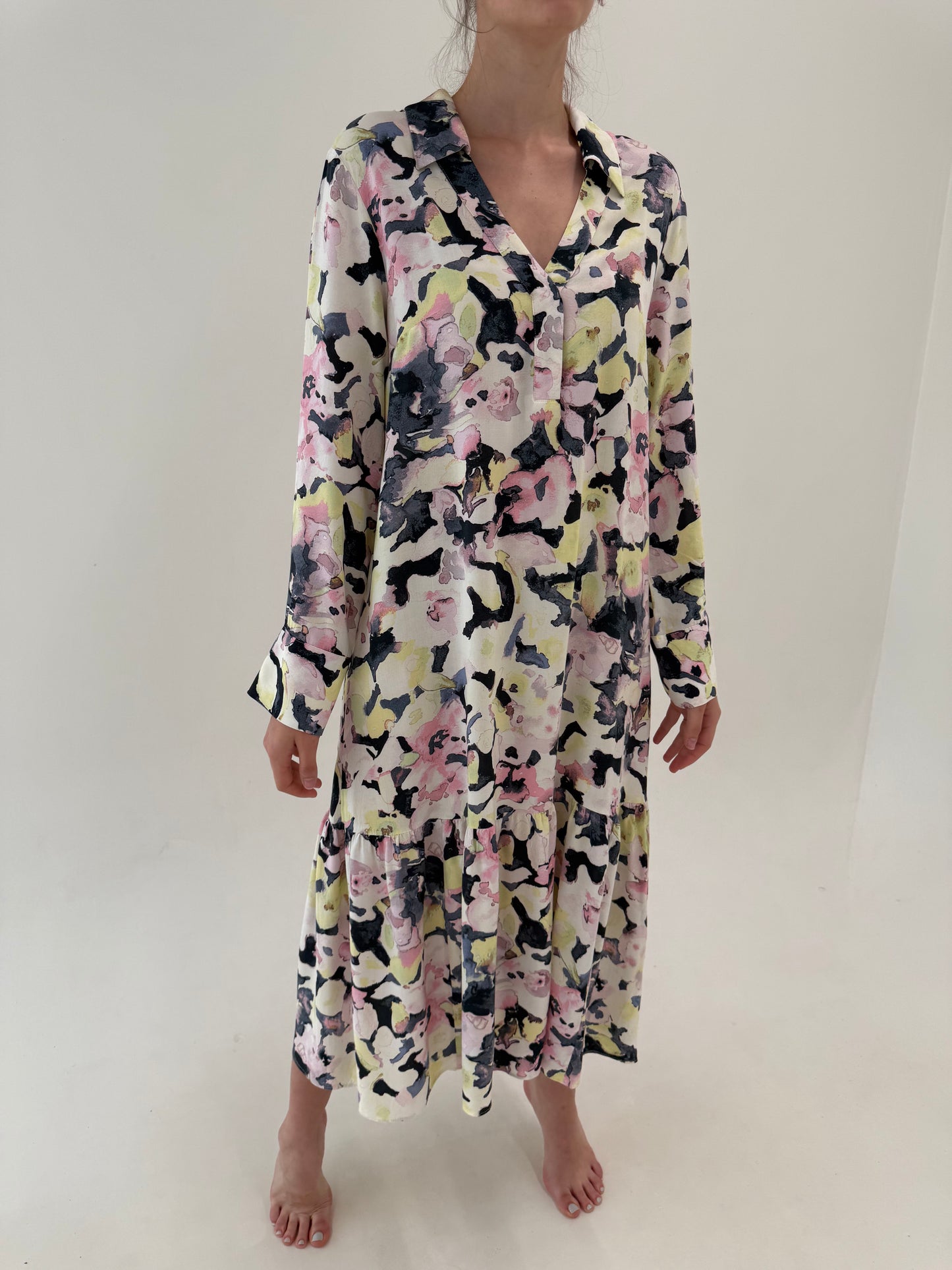 Rochie cămașa super vaporoasă maxi în croi lejer și print superb