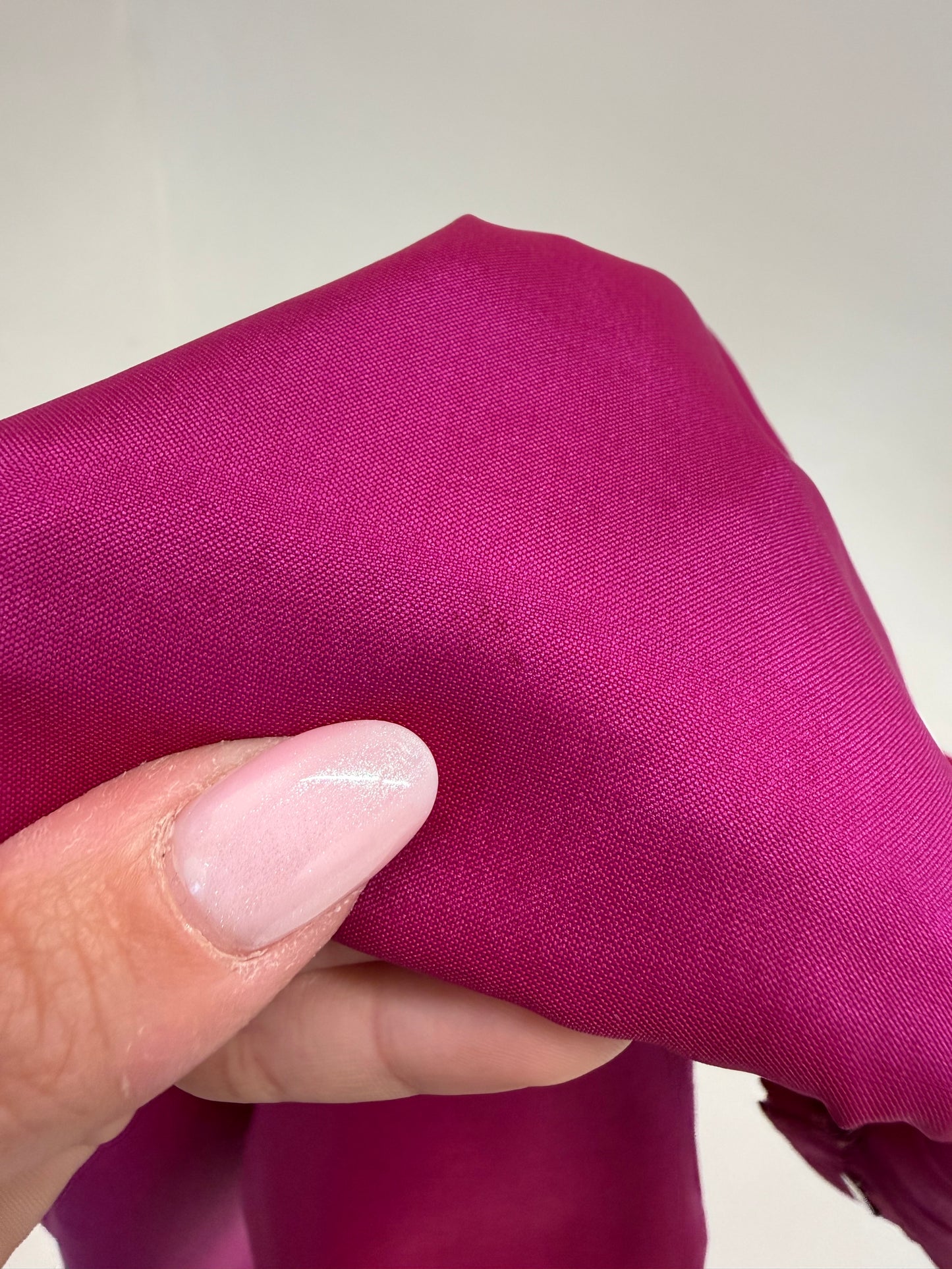 Set fucsia din tafta de mătase naturală cu broderie superbă
