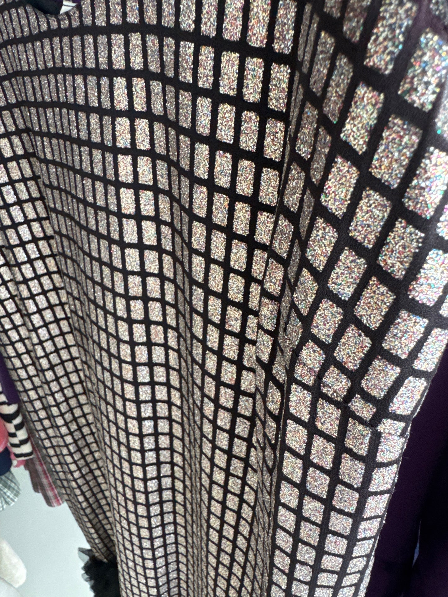 Rochie italiană de designer din material prețios in croi ultra chic atemporal