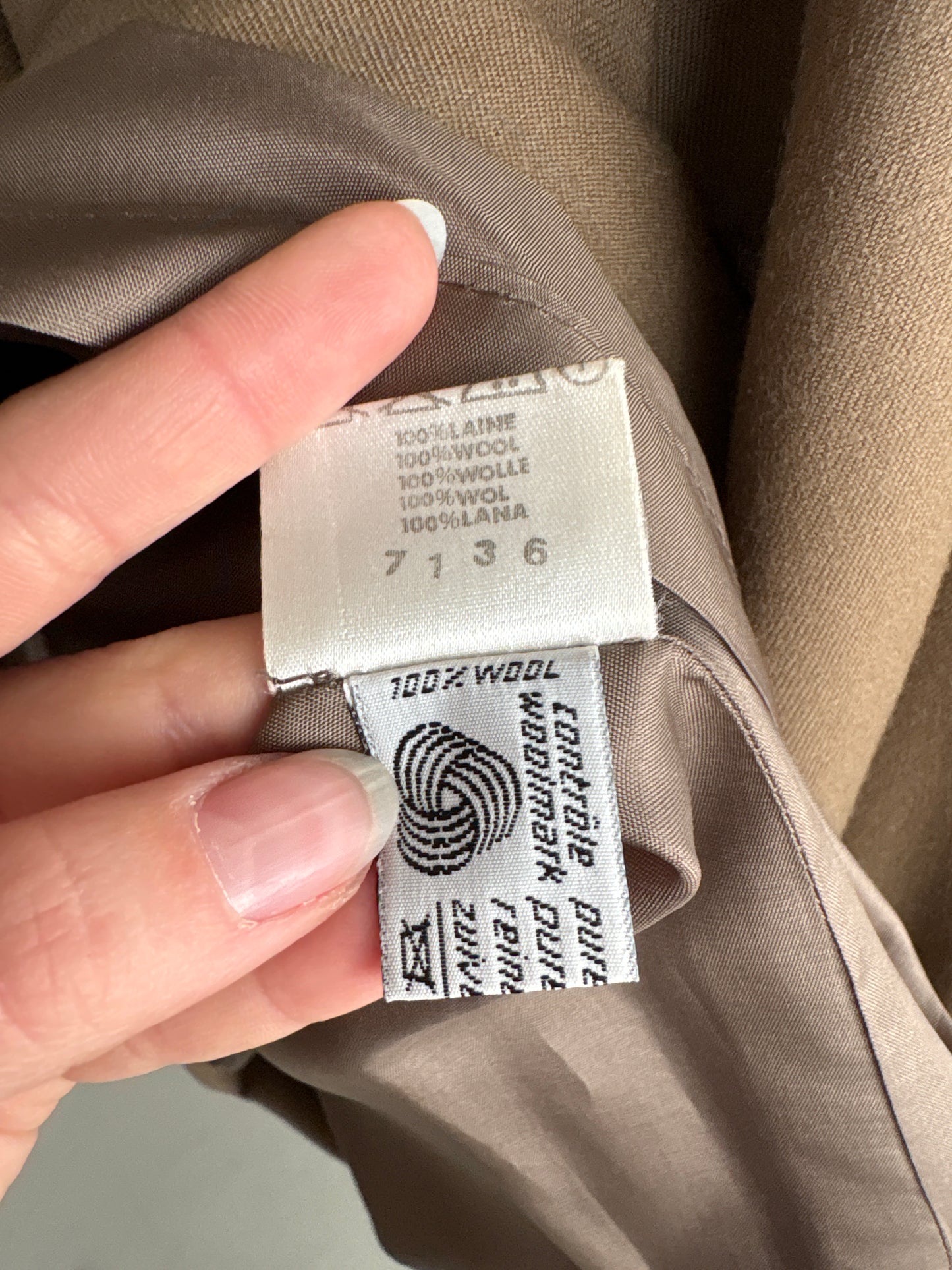 Rochie vintage luxury Guy Laroche în croi retro modern minimalist light kaki