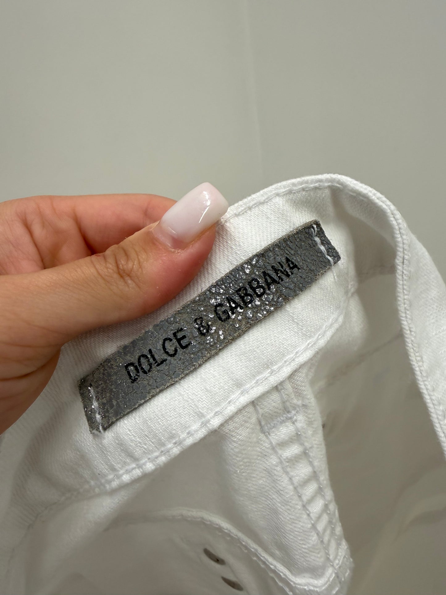 Jeans Dolce&Gabbana de vară straight leg cu aplicații metalice specifice brandului