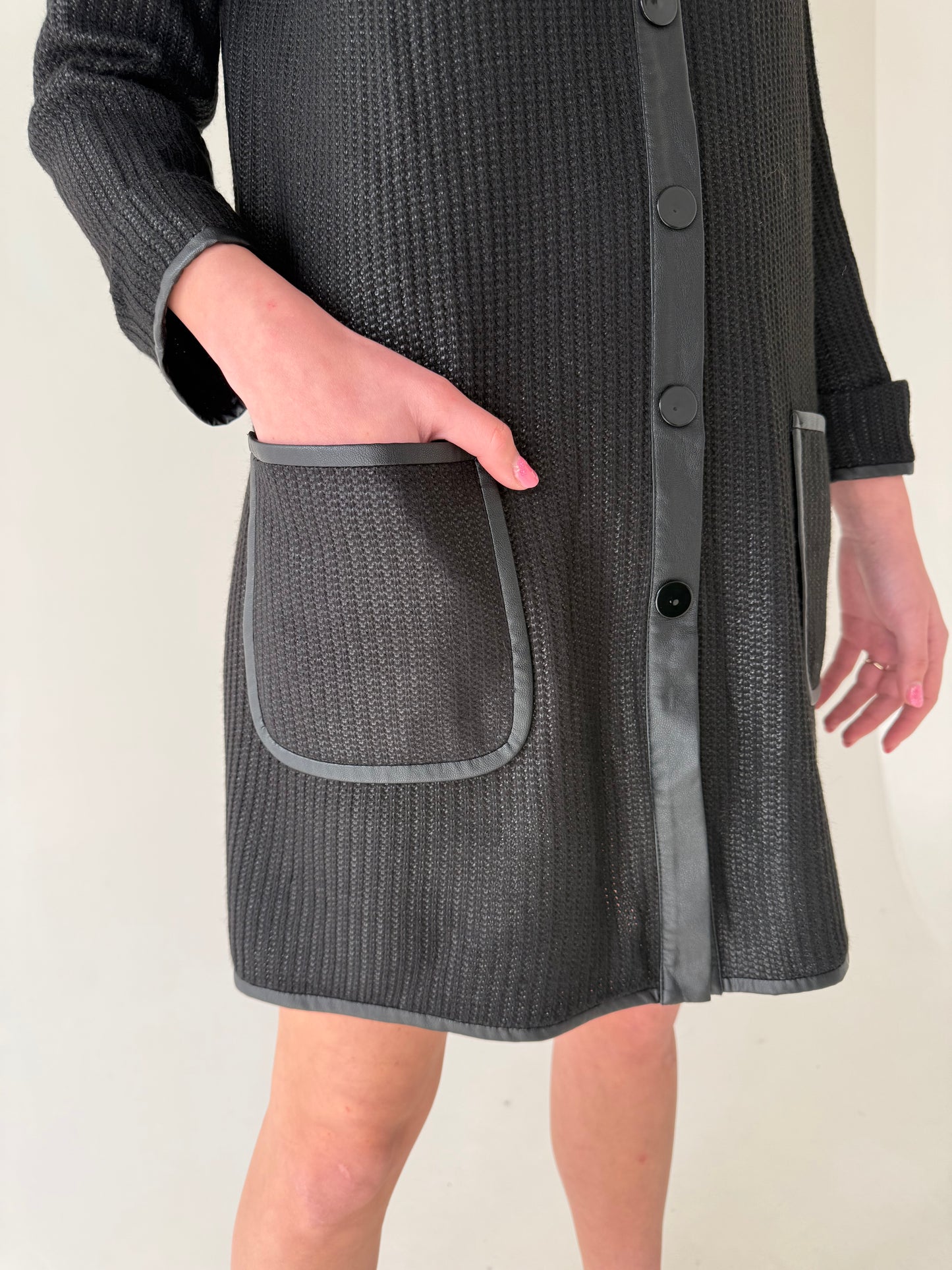 Pardesiu vintage luxury Rocco Barocco de primăvară cu aplicații argintii