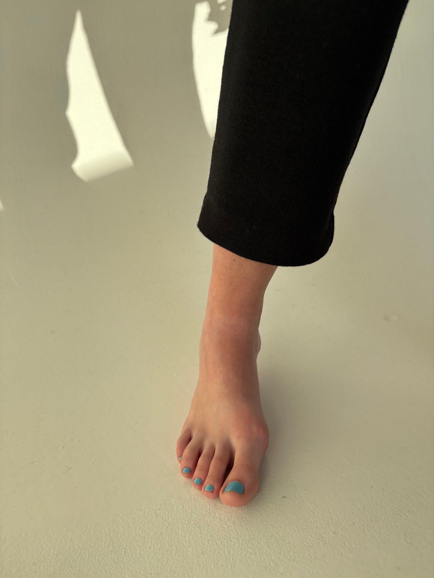 Pantaloni negri din tricot strech de lana merino  extrafina cu talie ultra înaltă