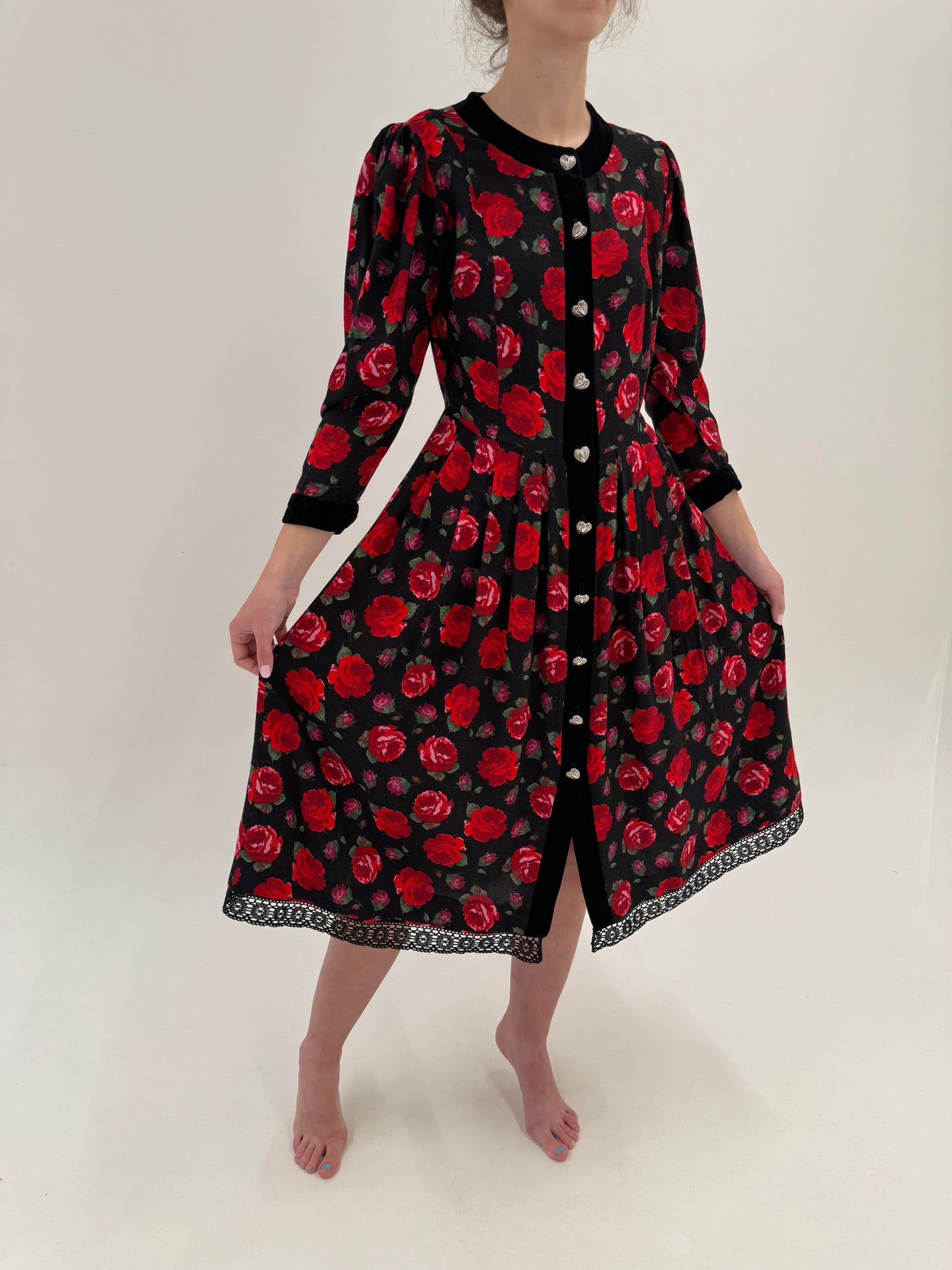 Rochie vintage în stil Dolce & Gabbana din lana extrafina cambrata