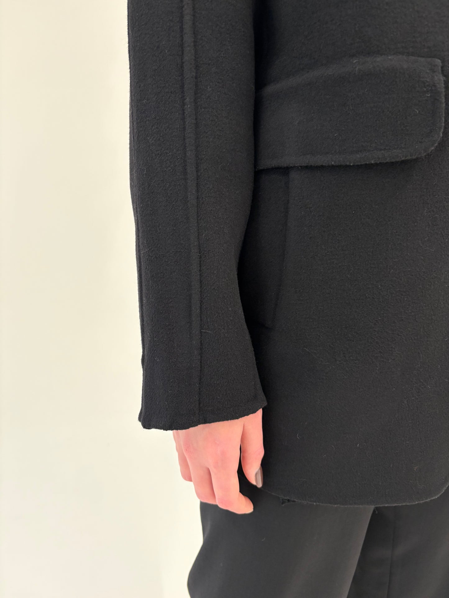 Palton negru din stofă excepțională de lana cu față dublă în croi minimalist