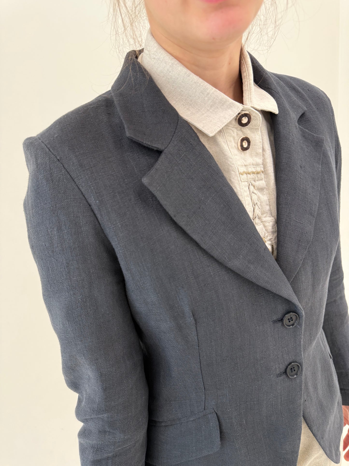 Sacou cambrat italian steel blue din in premium în croi ușor cambrat