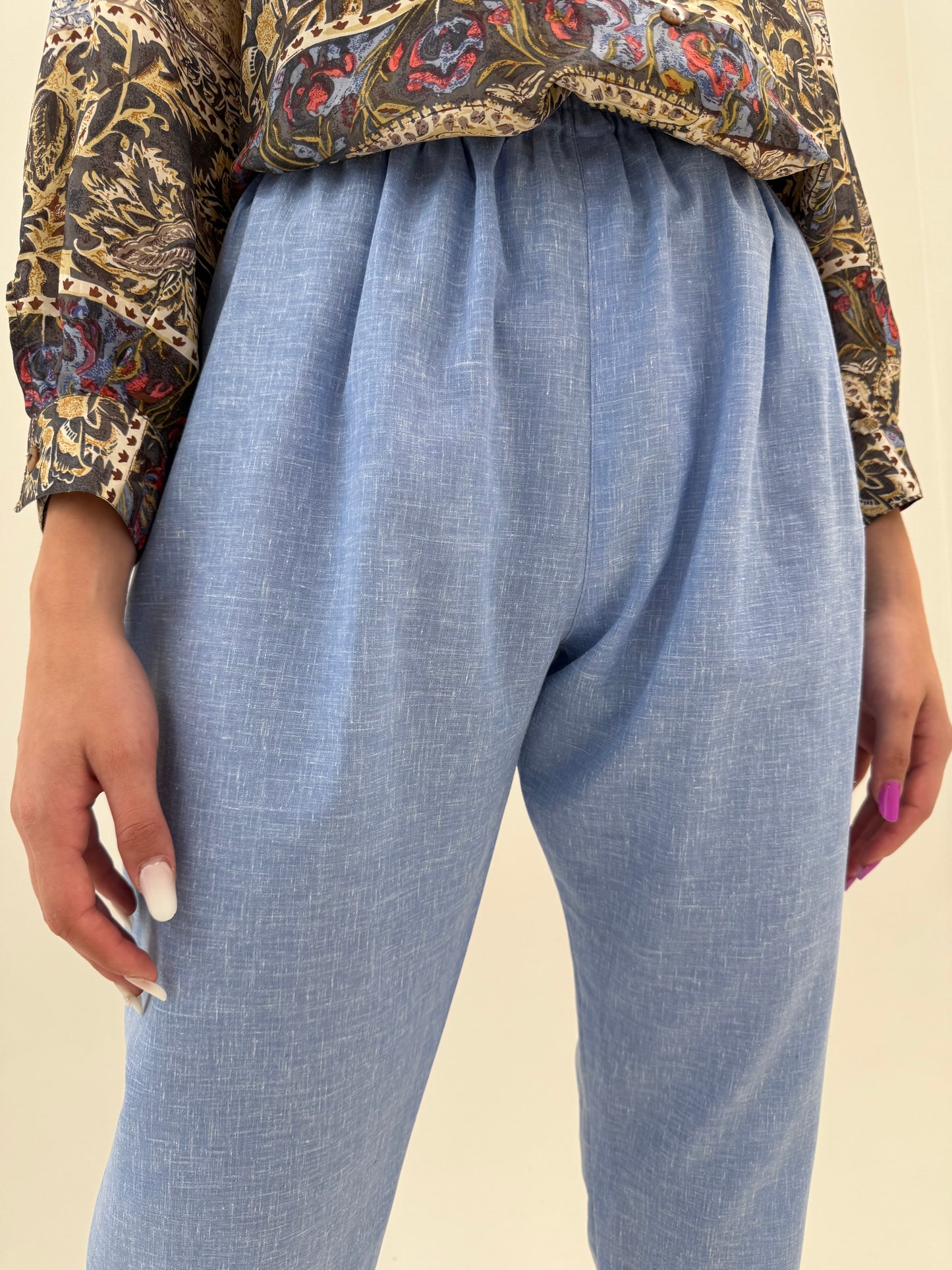 Pantaloni baby blue din in drapati cu talie ultra înaltă