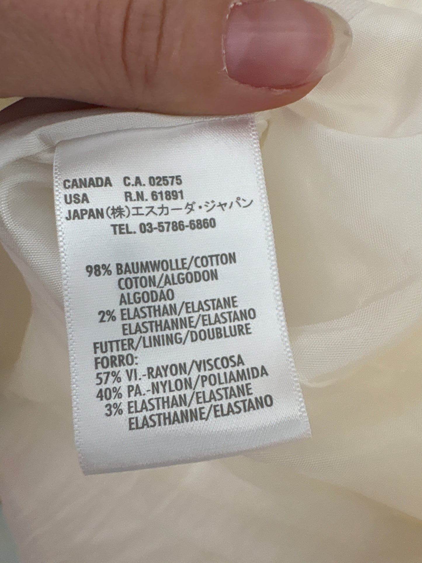 Jacheta Escada din bumbac în croi ultra chic la spate din bumbac ultra confort