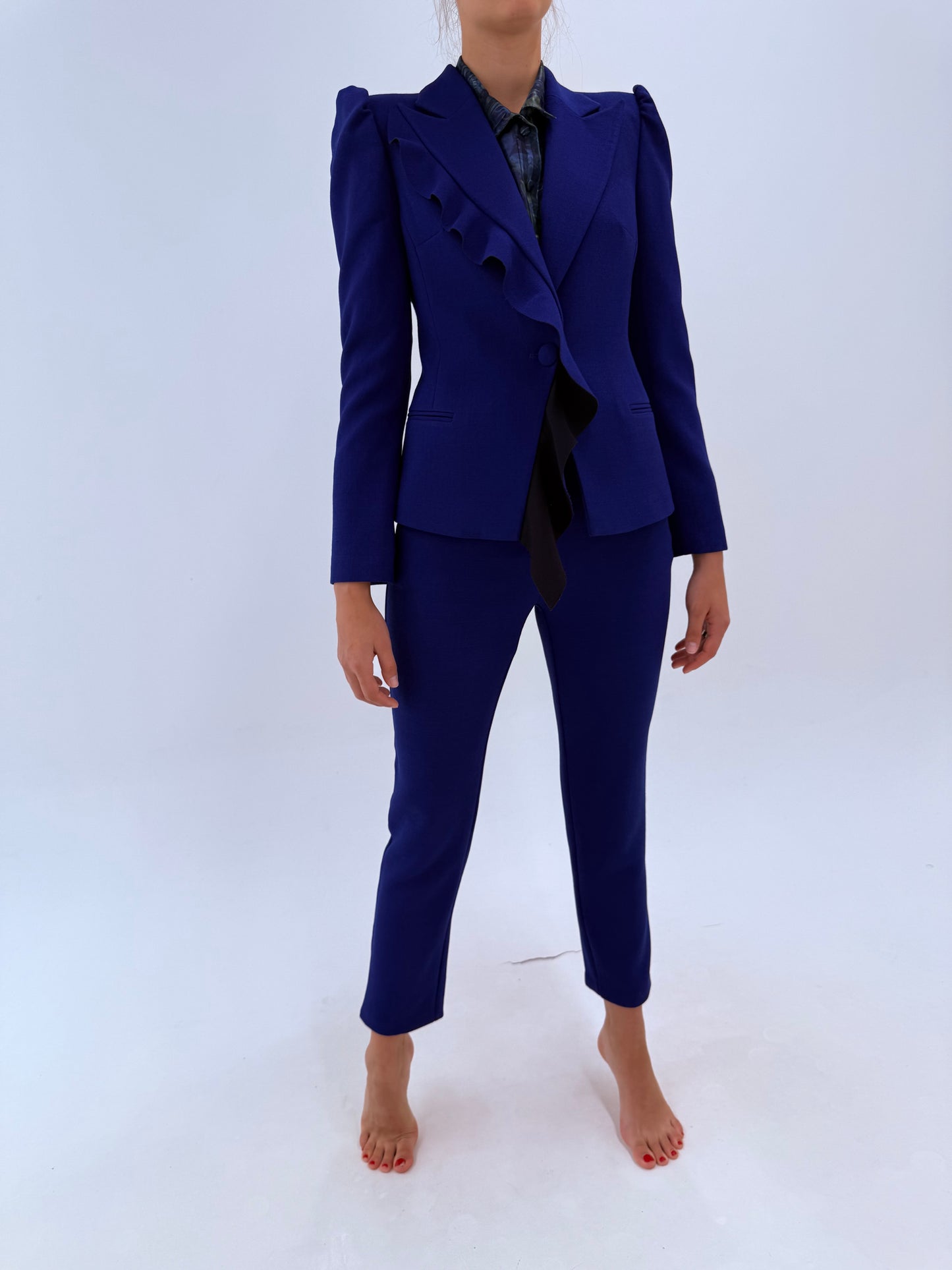 Costum albastru regal tall in croi ultra chic din material plin modelator