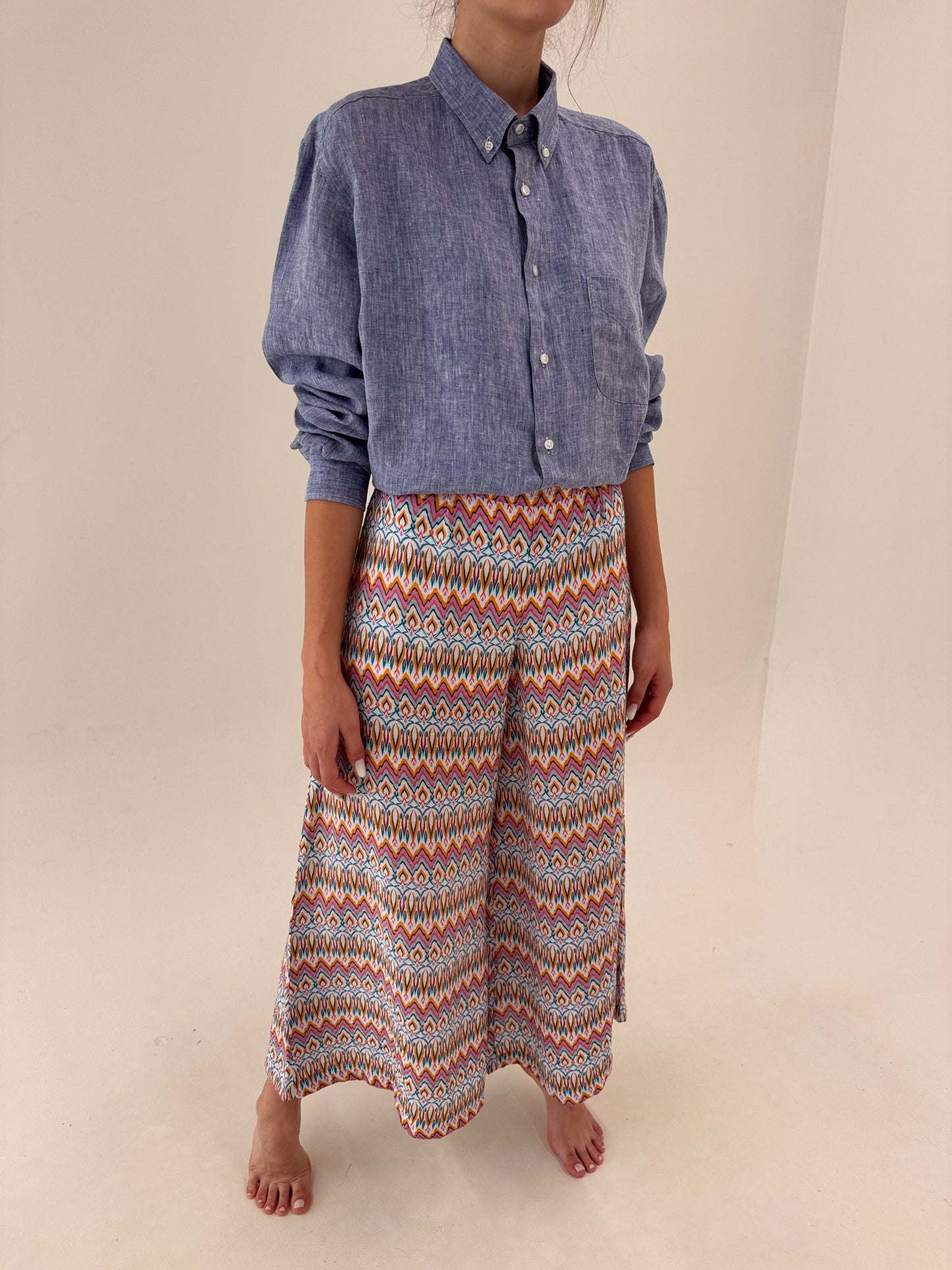 Pantaloni palazzo ultra ampli super vaporoși cu print geometric