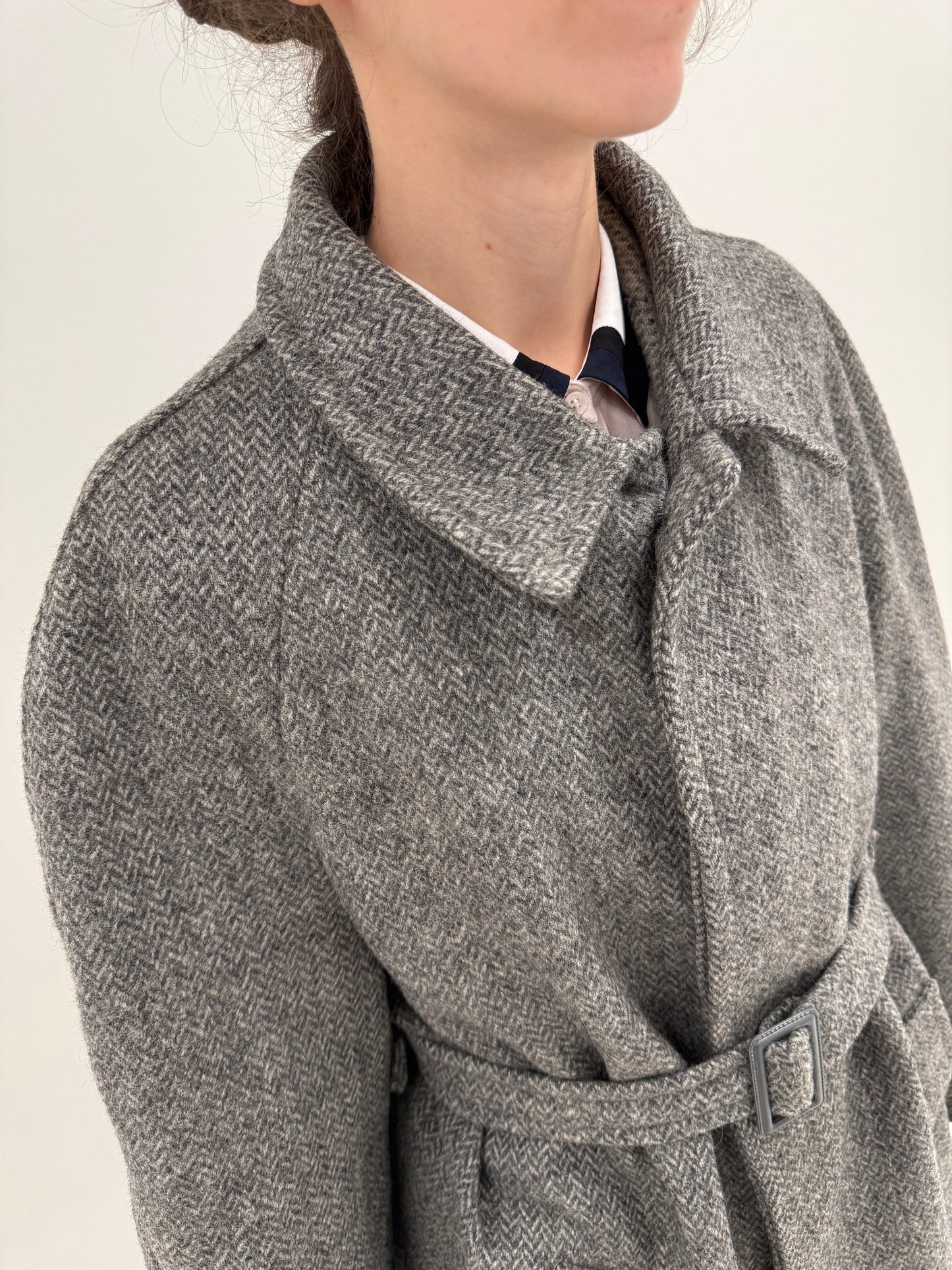 Palton italian din tweed gros de lana în nuanțe de gri cu cordon