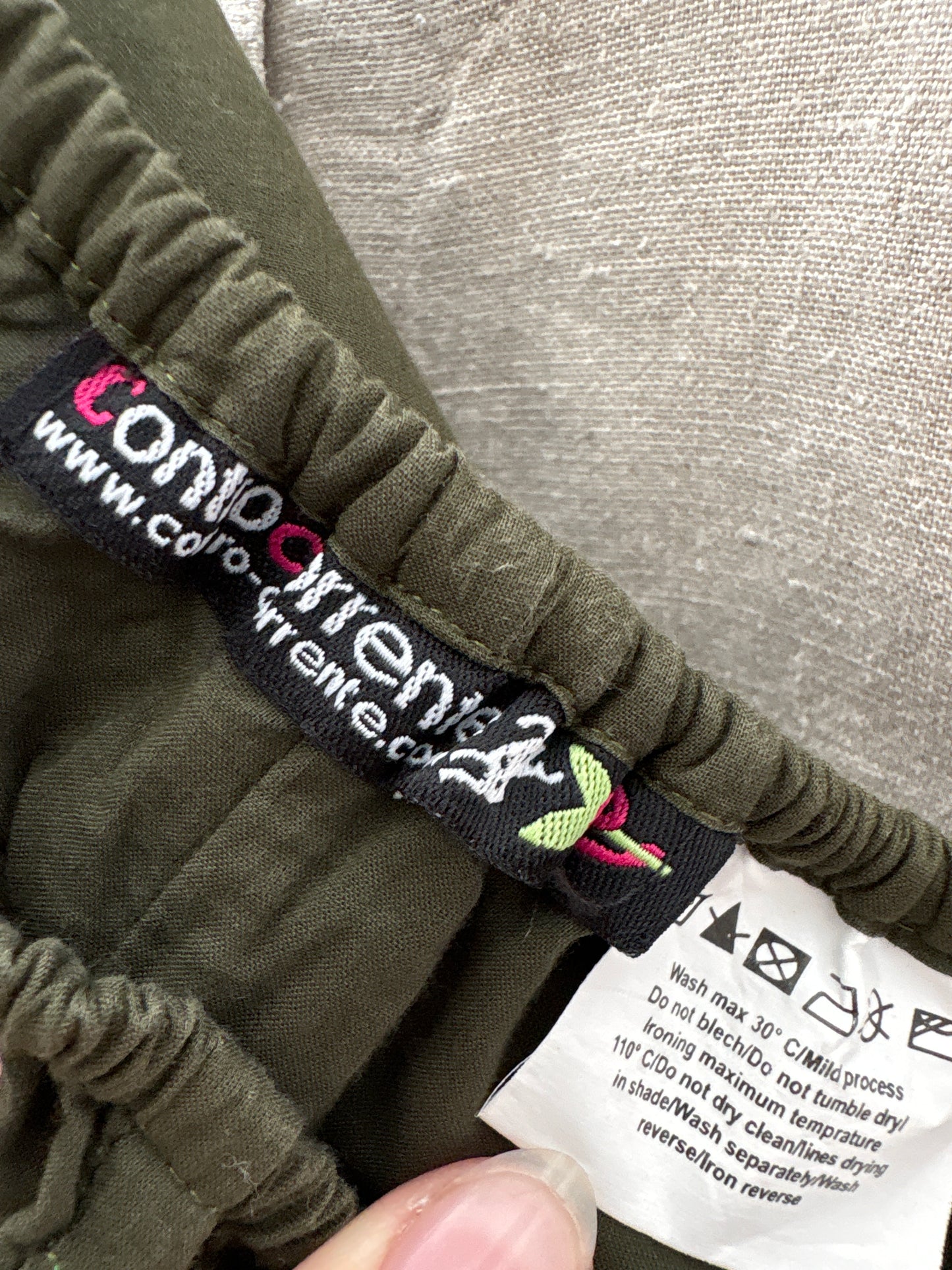 Pantaloni petite din panzica vaporoasă de bumbac cu talie ultra elastică