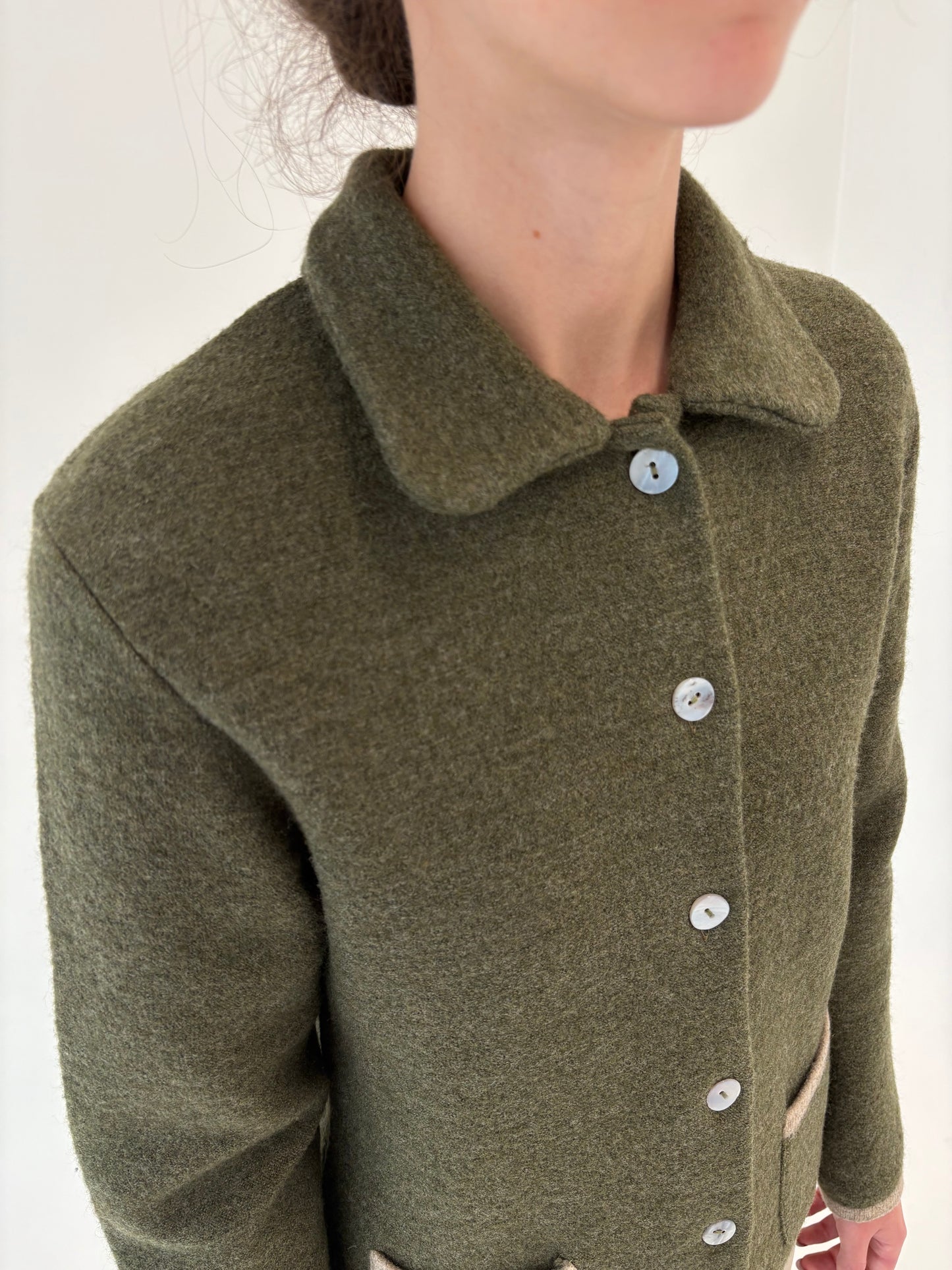 Jacheta Stefanel Sage green din boiled wool în croi super în trend