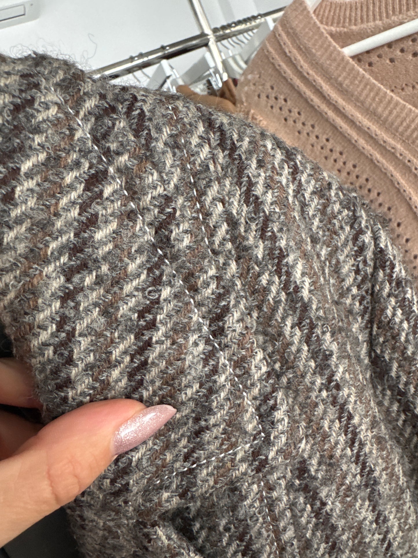 Sacou vintage cambrat din boucle  gros de lana în nuanțe neutre