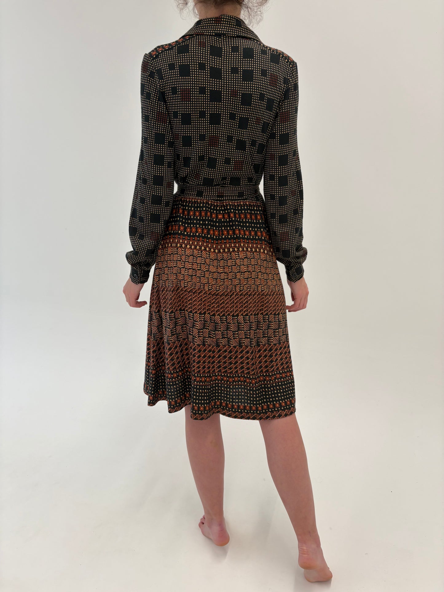 Rochie vintage cu fustă plisată din lanita extrafina și talie marcată reglabilă
