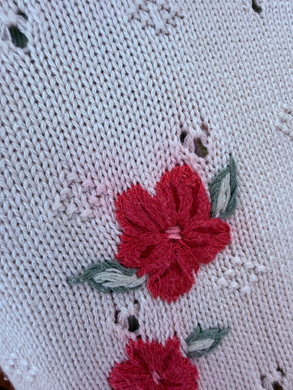 Cardigan vintage petite camel cu broderie manuală colorată din bumbac excepțional