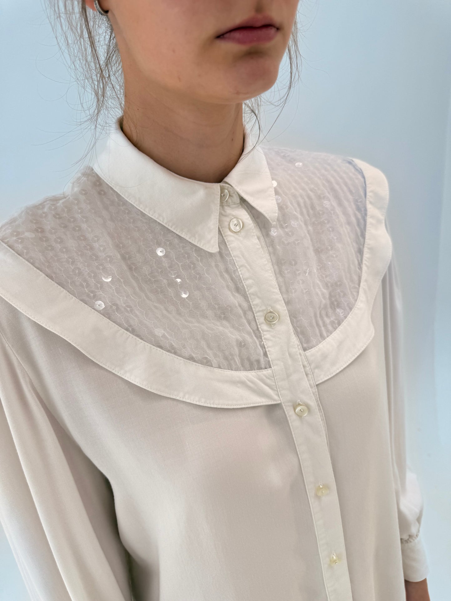 Cămașa vintage butter white cu guler supradimensionat cu paiete transparente