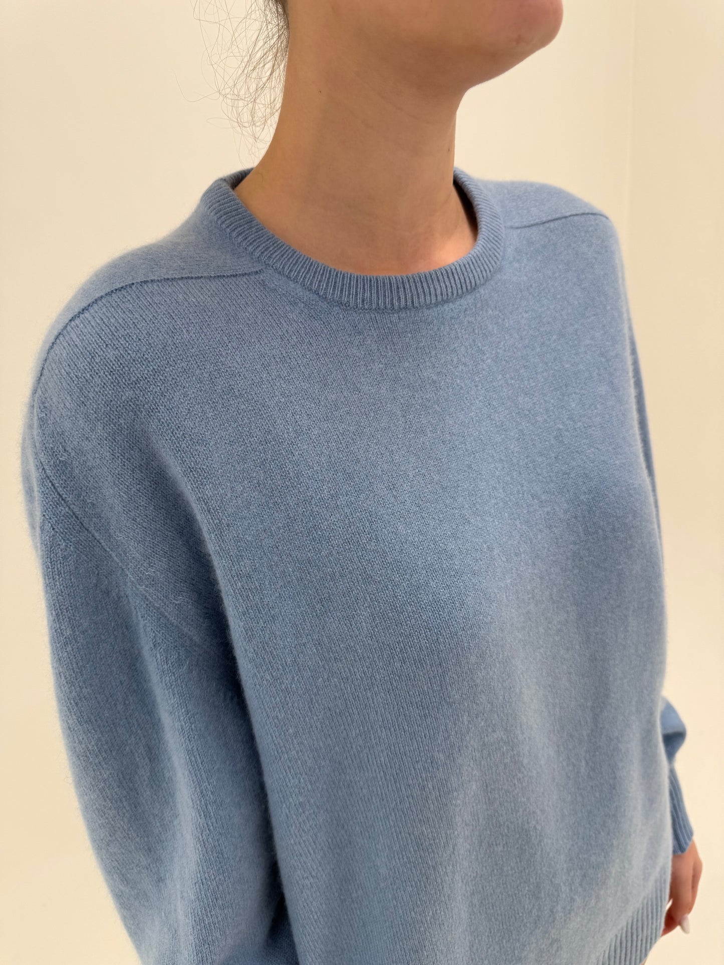 Pulover din cașmir multiply baby blue excepțional British heritage