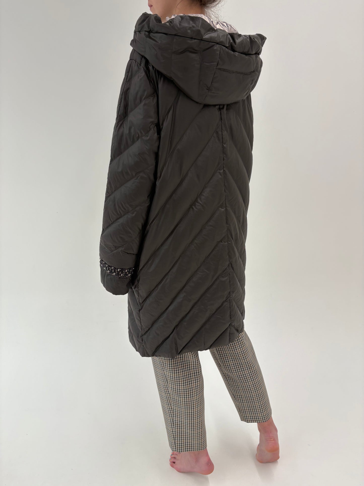 Geacă din puf luxury Laurel by Escada cu glugă si interior snake print