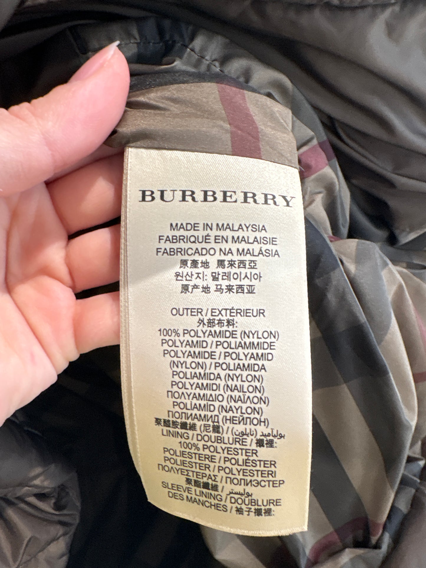 Geacă Burberry de primăvară kaki cu talie ușor marcată de la business la casual
