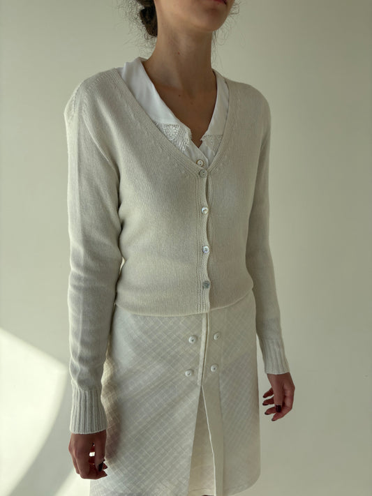 Cardigan butter white din lana extrafina