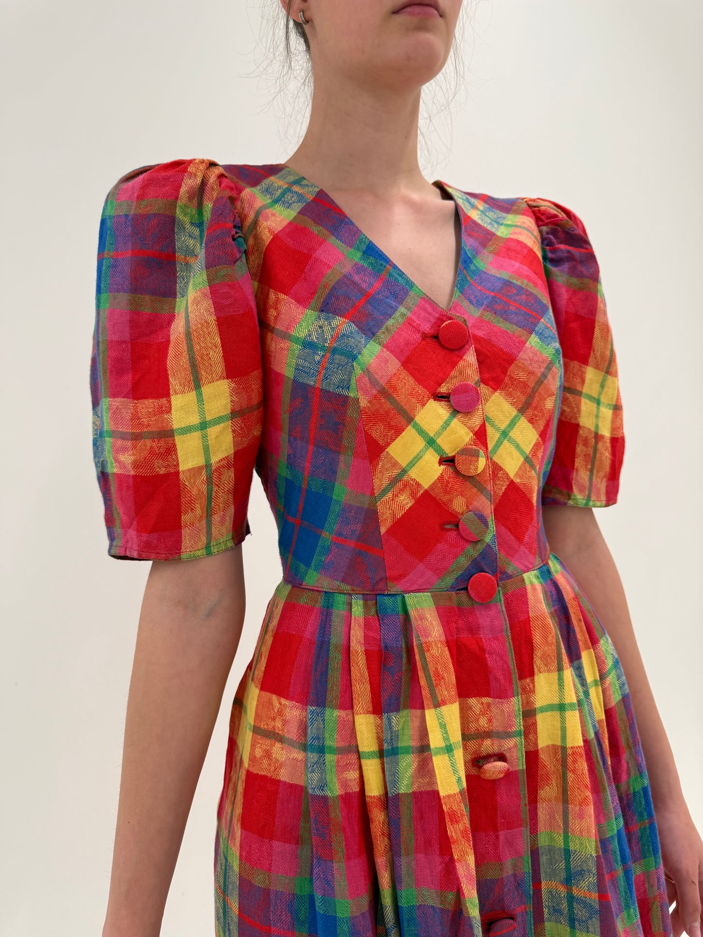 Rochie vintage cu corsaj din pânză excepțională de in în culori tari
