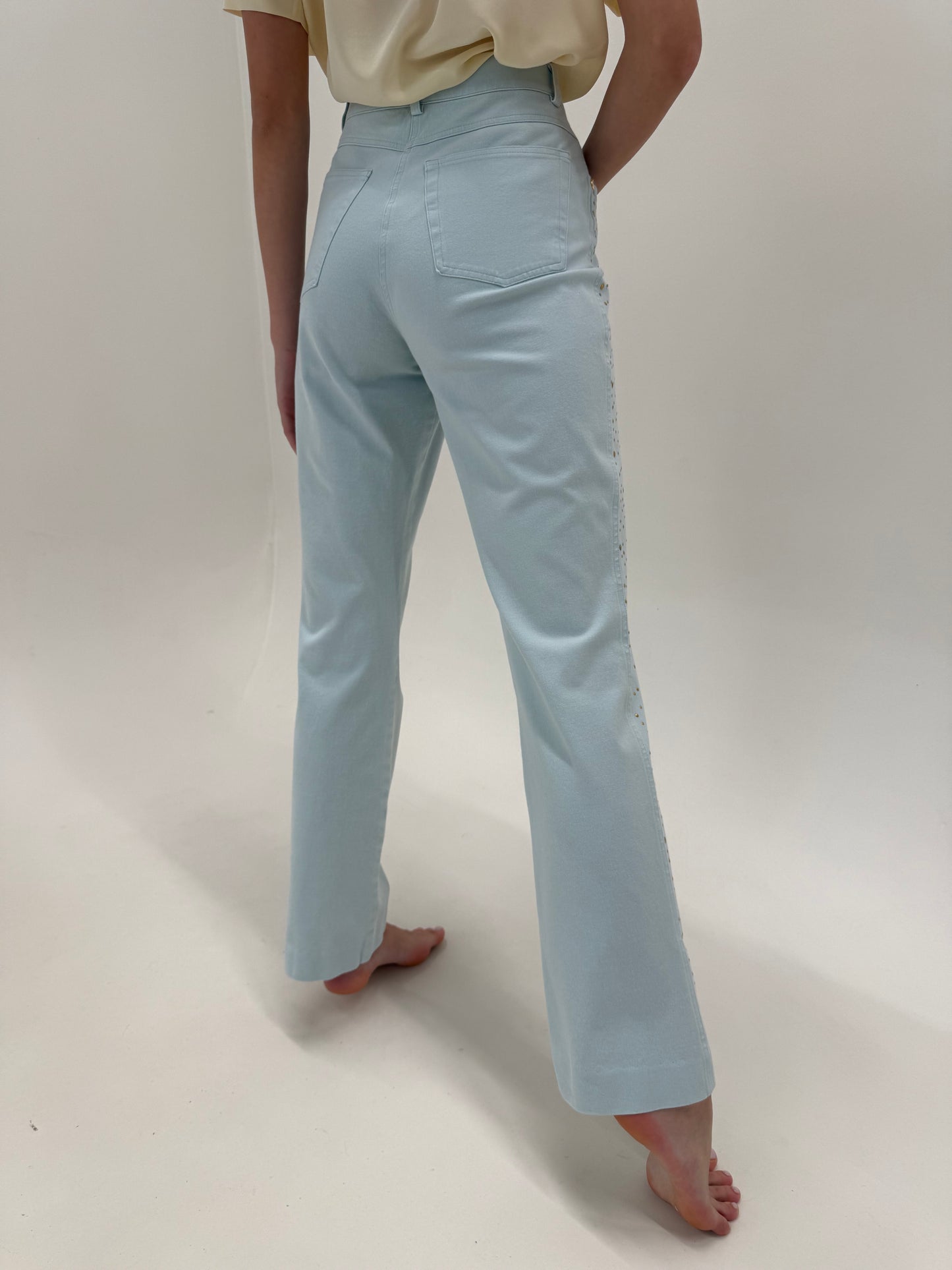 Pantaloni premium de vară baby blue italinesti cu aplicații auriu pudrat ultra confort