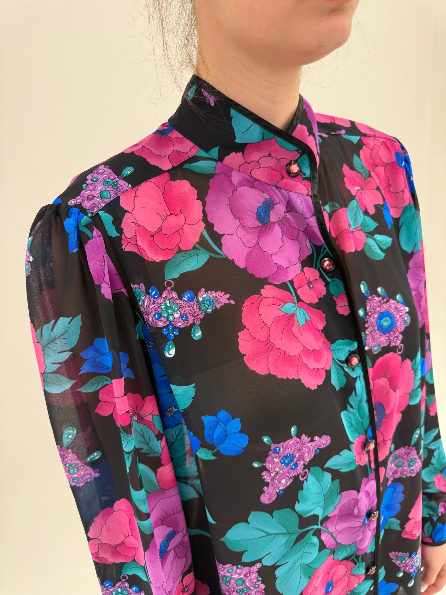 Cămașa vintage de brand luxury Delmod cu print floral superb