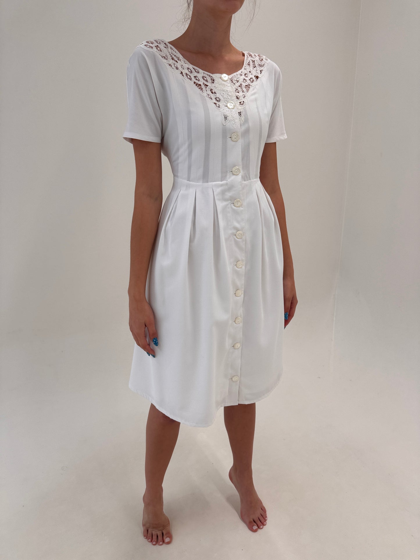 Rochie vintage în croi de ani 50 cu macrame lucrat manual din canvas de bumbac