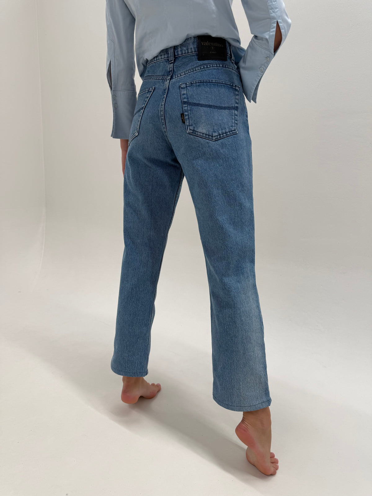 Jeans Valentino vintage din denim gros clasic wash cu talie ultra înaltă mom fit