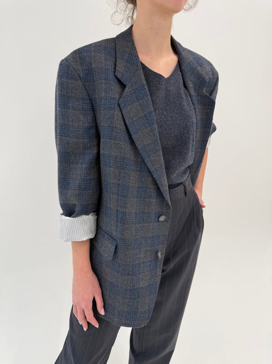 Sacou vintage în croi actual din lana plină extrafina certificată și culori neutre