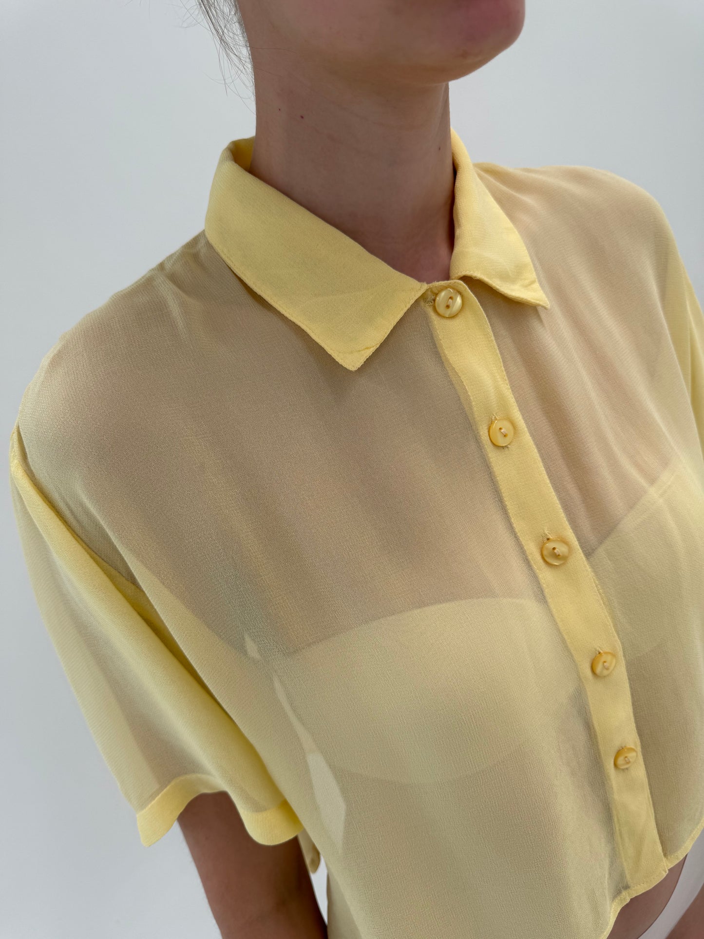 Cămașa super vaporoasă butter yellow in croi lejer cropped