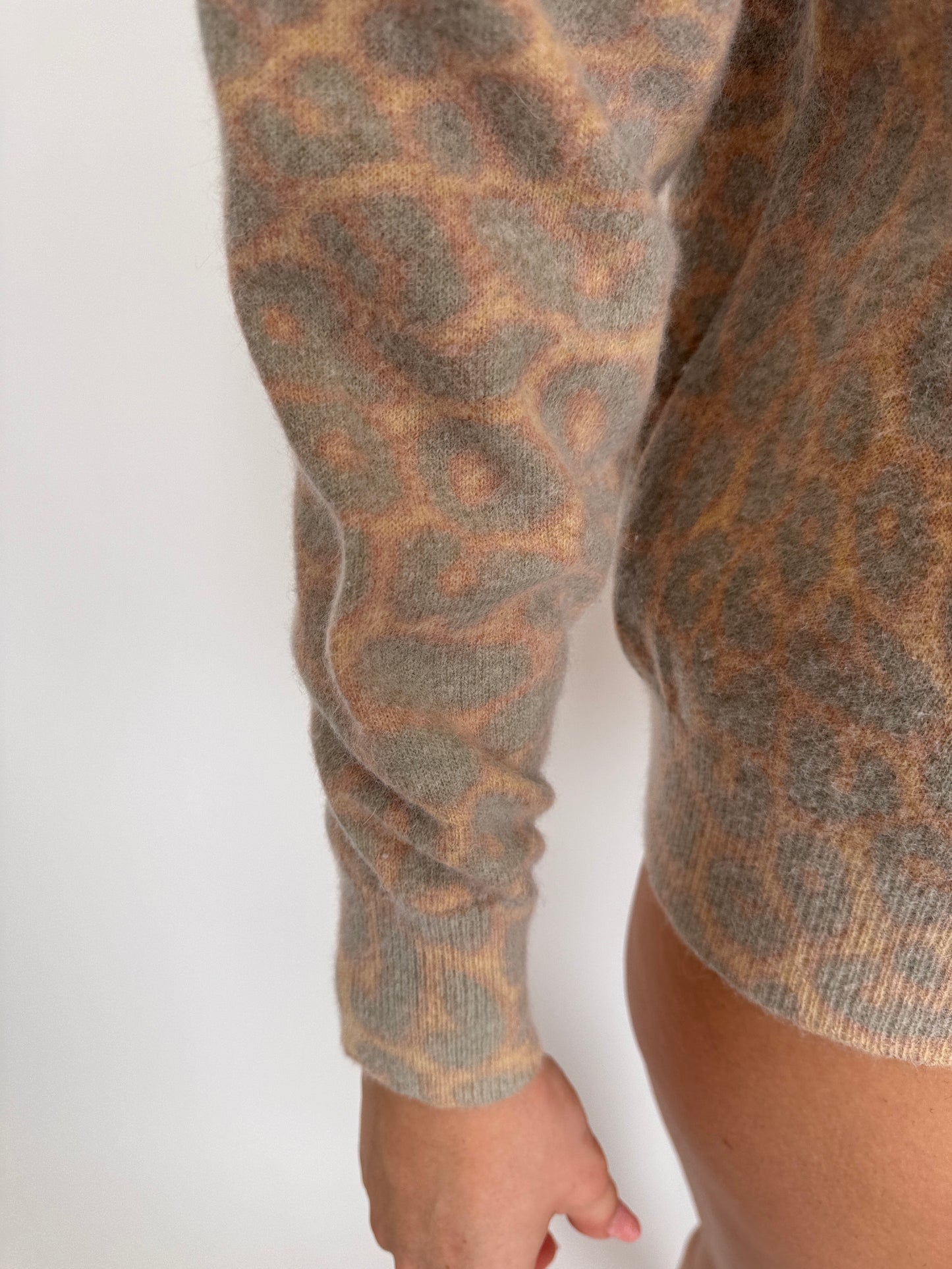 Maleta subțire animal print din lana extrafina