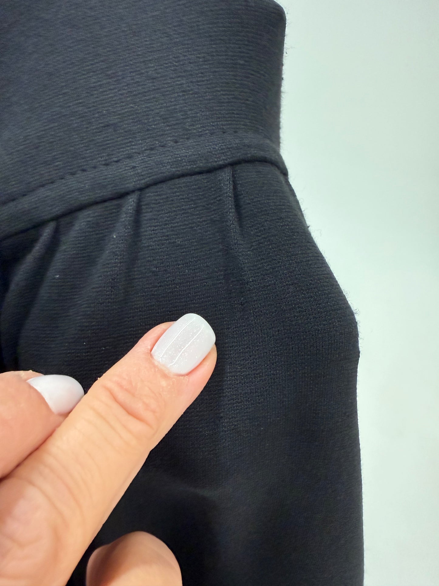 Jacheta Max Mara neagră cu influențe casual și stand collar din bumbac