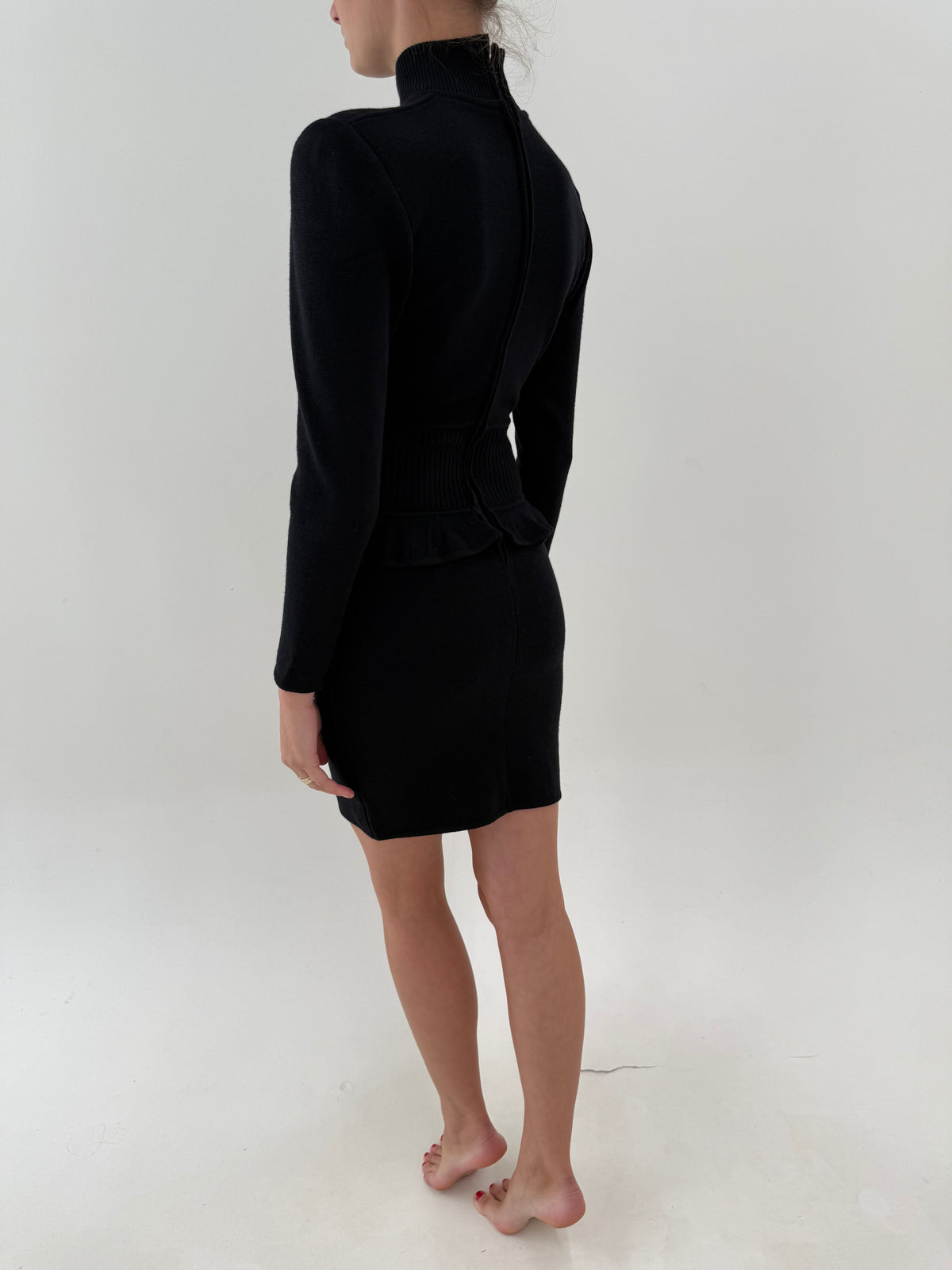 LBD vintage italiană din tricot excepțional de lana extrafina cu efect de peplum